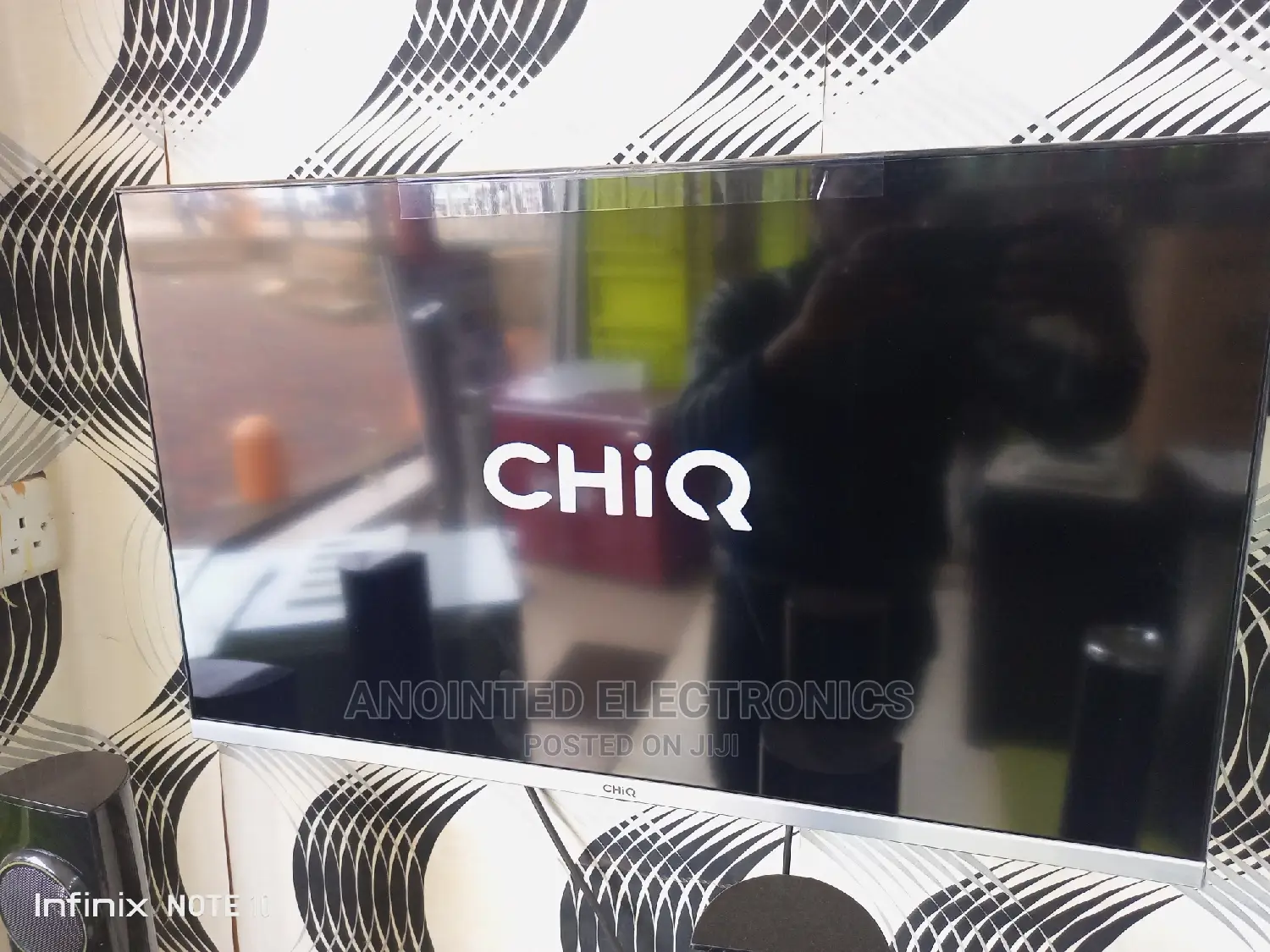 Chiq 32" Flameless Digital