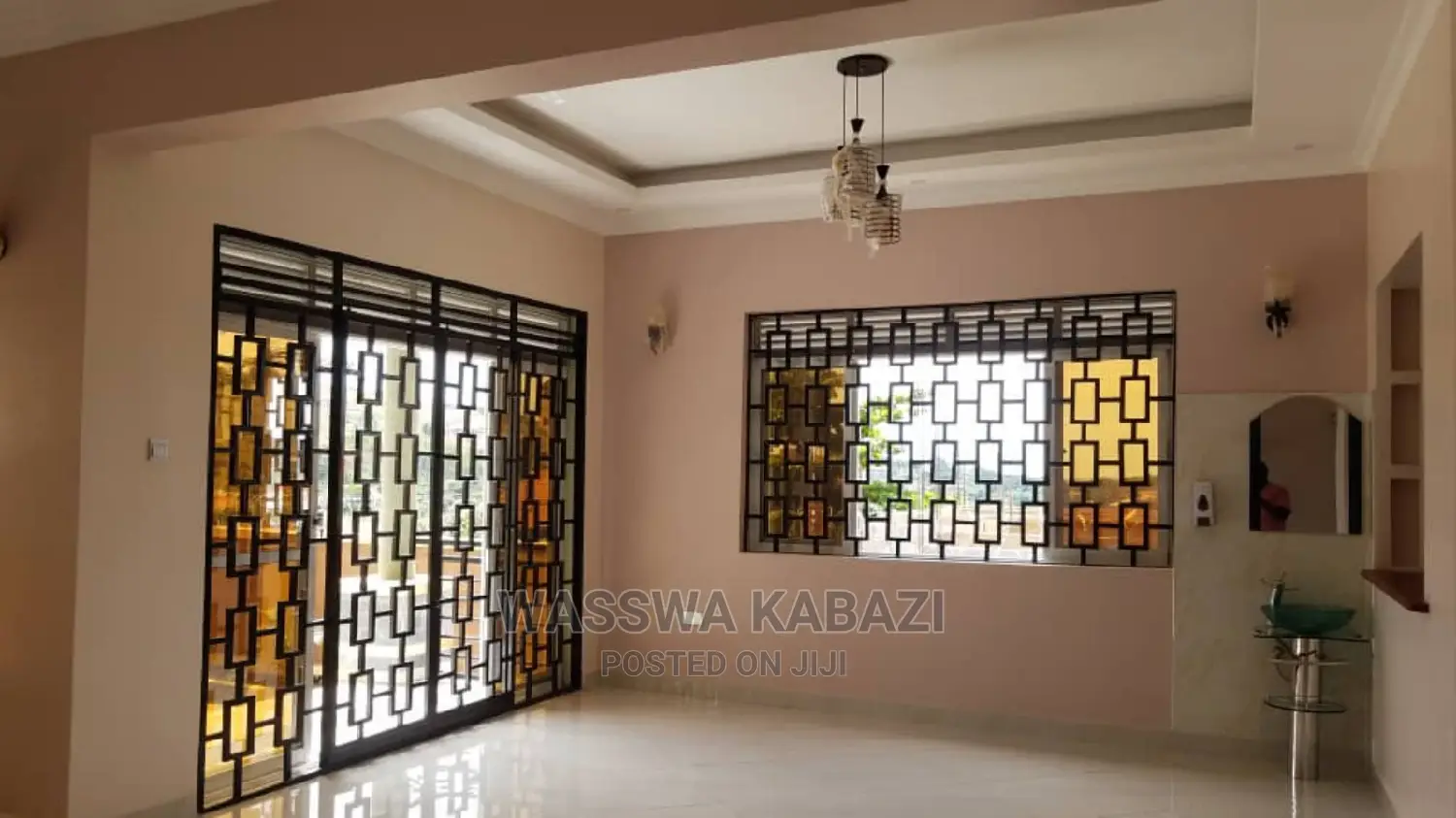 4bdrm Bungalow in Makindye for Sale