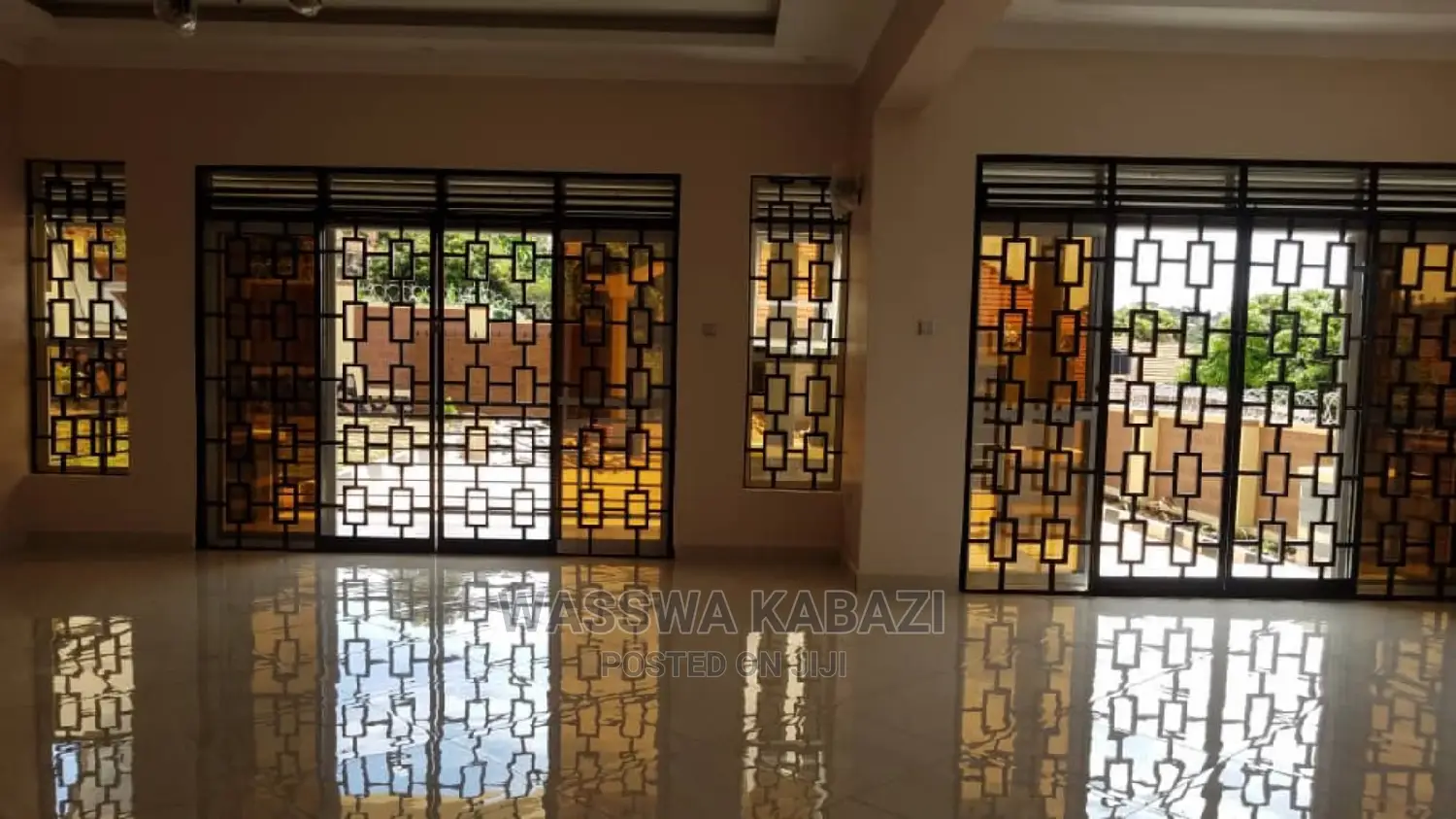 4bdrm Bungalow in Makindye for Sale