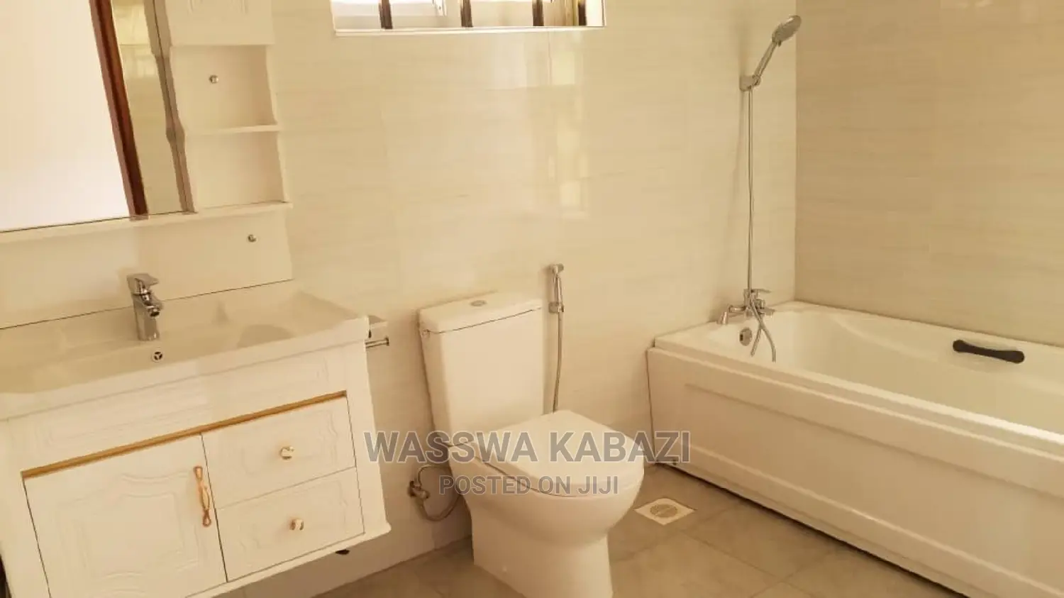4bdrm Bungalow in Makindye for Sale