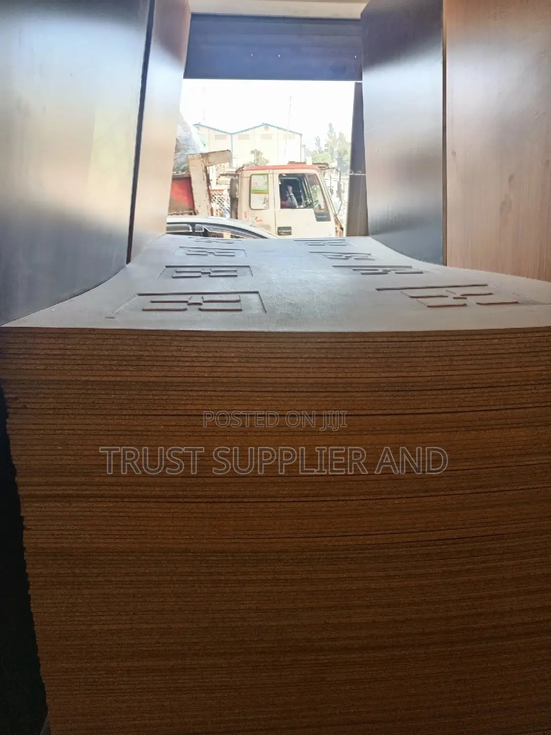 Plywood Ceiling 9mm