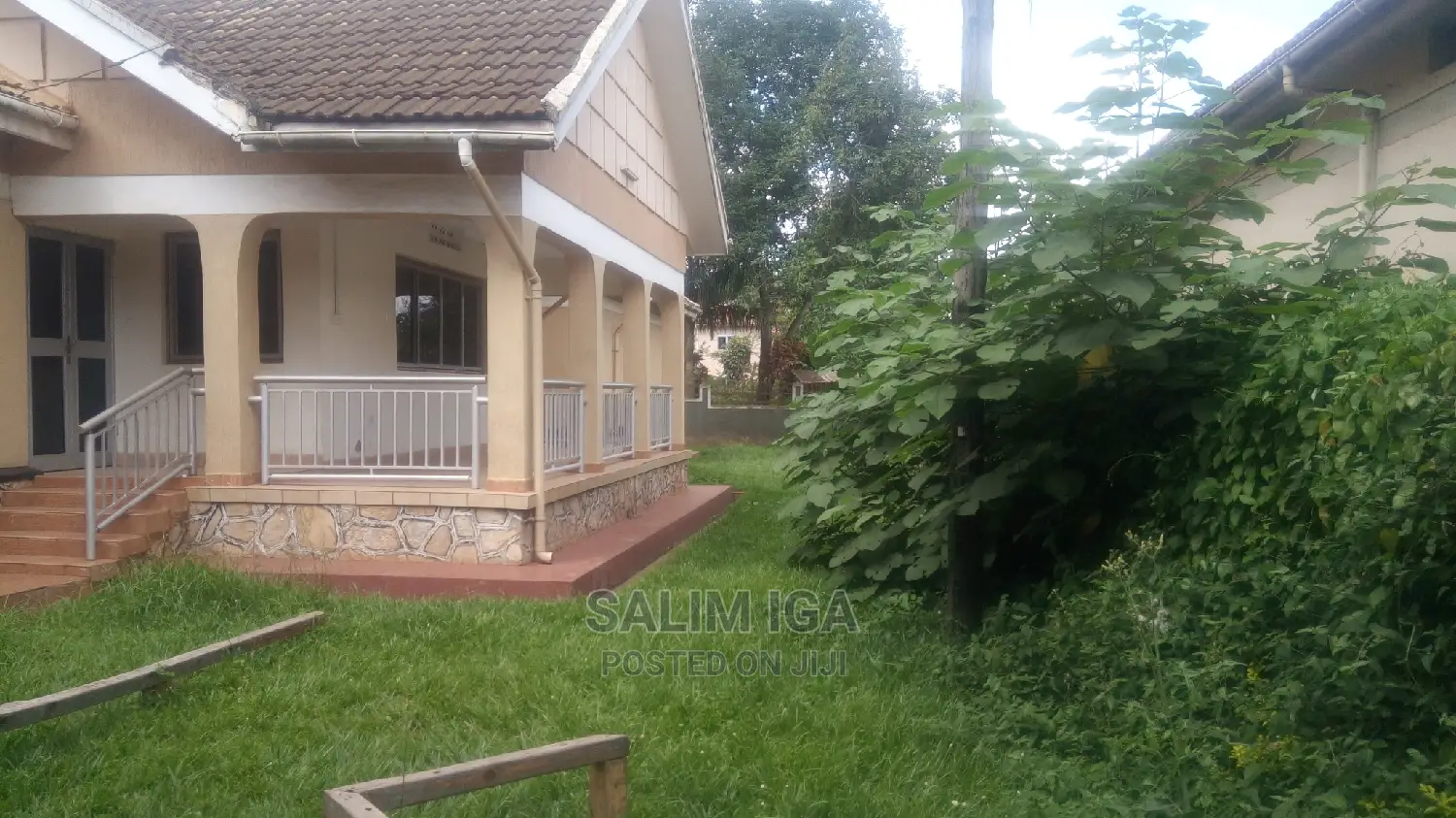 5bdrm Bungalow in Kololo Property, Central Division for Rent