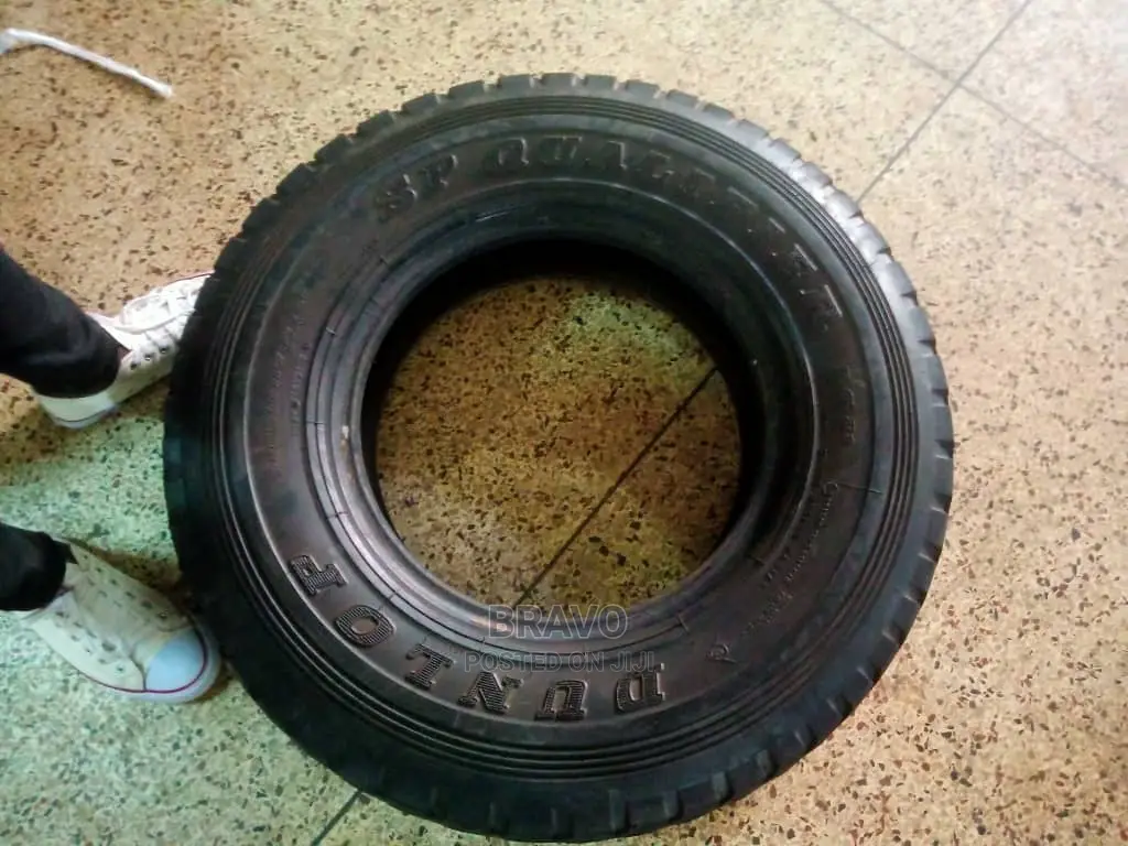 DUNLOP JAPAN USED for Canter, Nissan Patrol, Elf 7.50-16