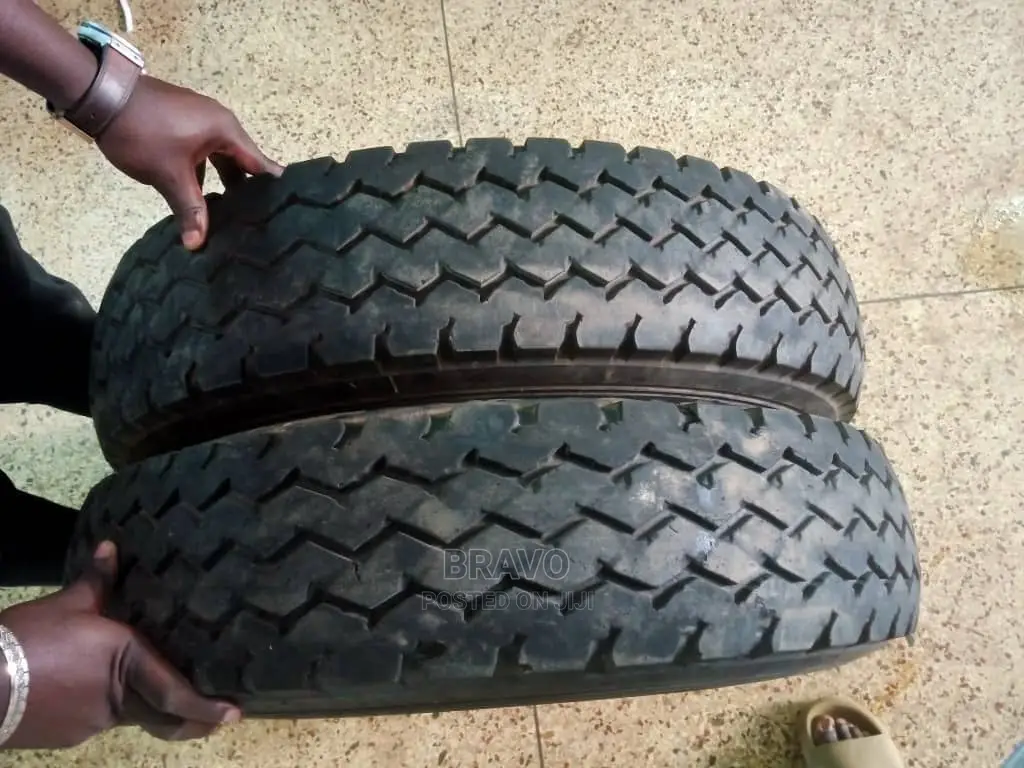 DUNLOP JAPAN USED for Canter, Nissan Patrol, Elf 7.50-16