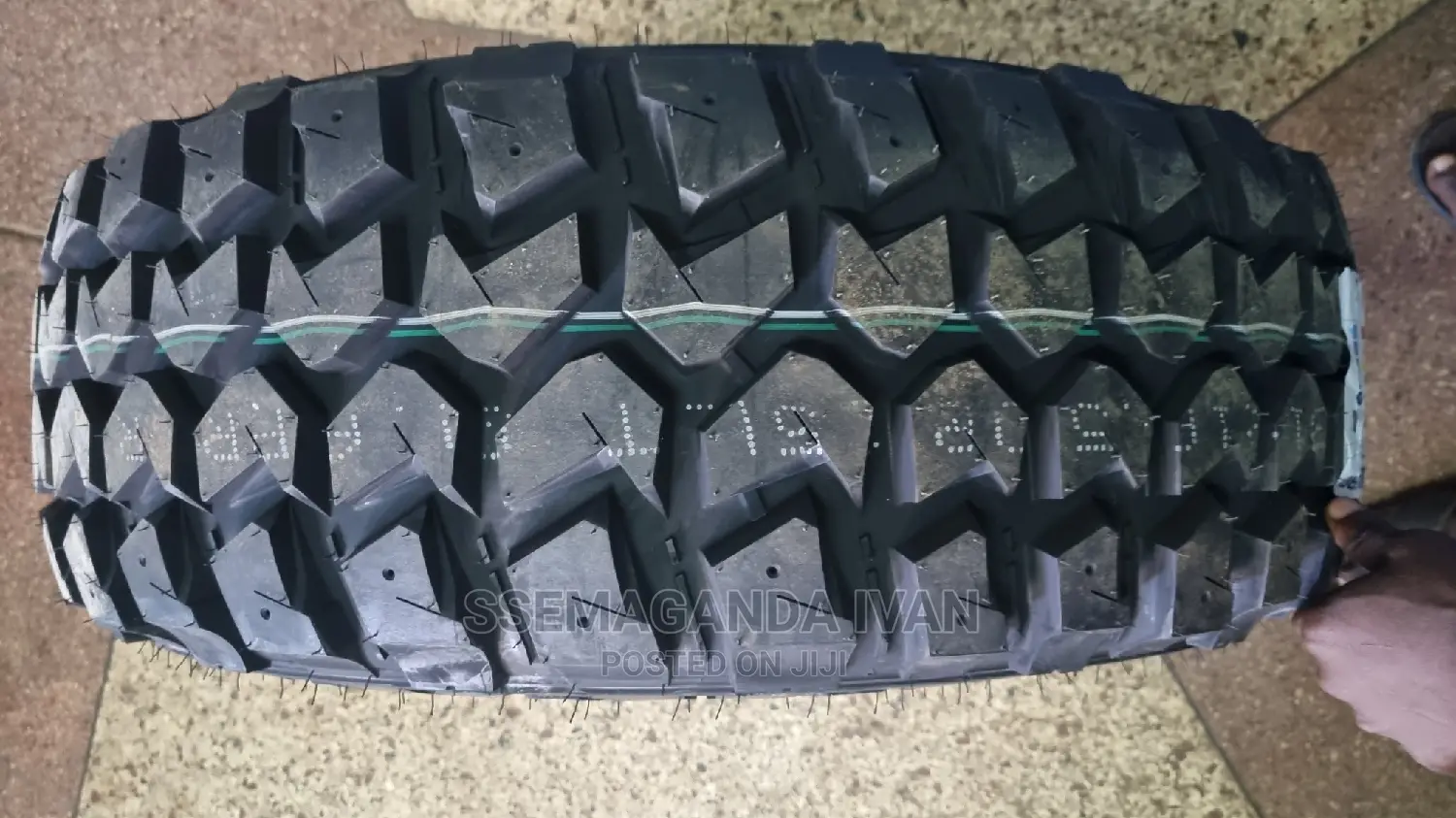 31x10.5r15 M/T