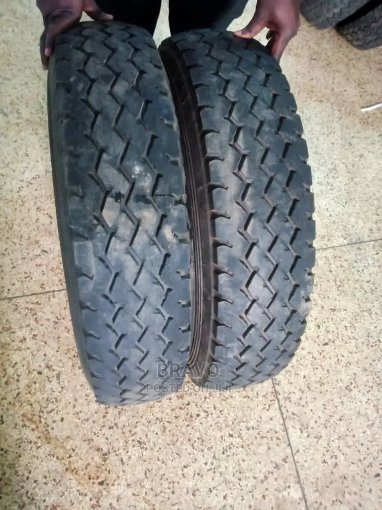 DUNLOP Tyres Used 7.50-16 Nissan Patrol, Canter, Elf.