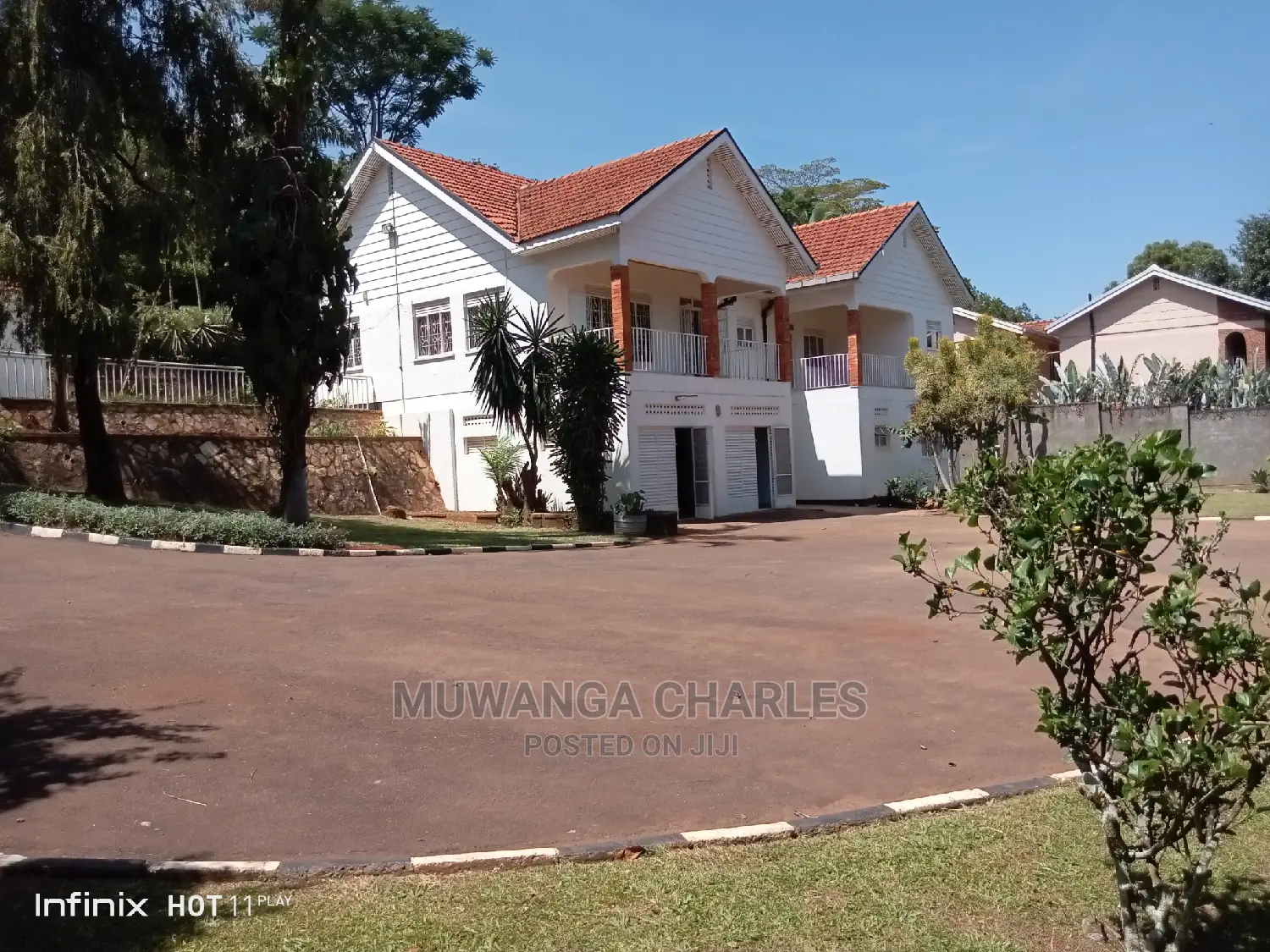 6bdrm Duplex in Fs Properties Ltd, Division a for Sale