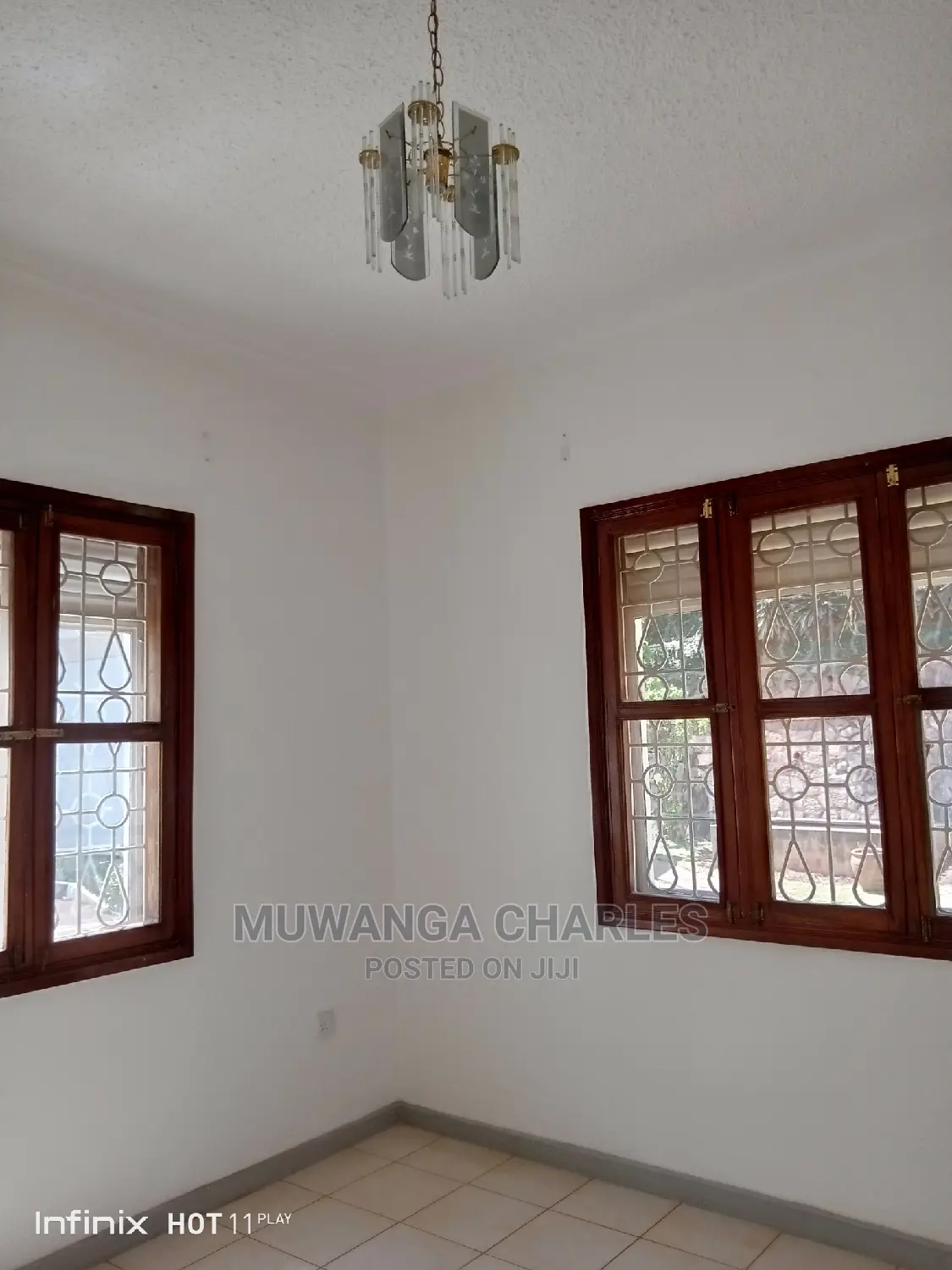 6bdrm Duplex in Fs Properties Ltd, Division a for Sale