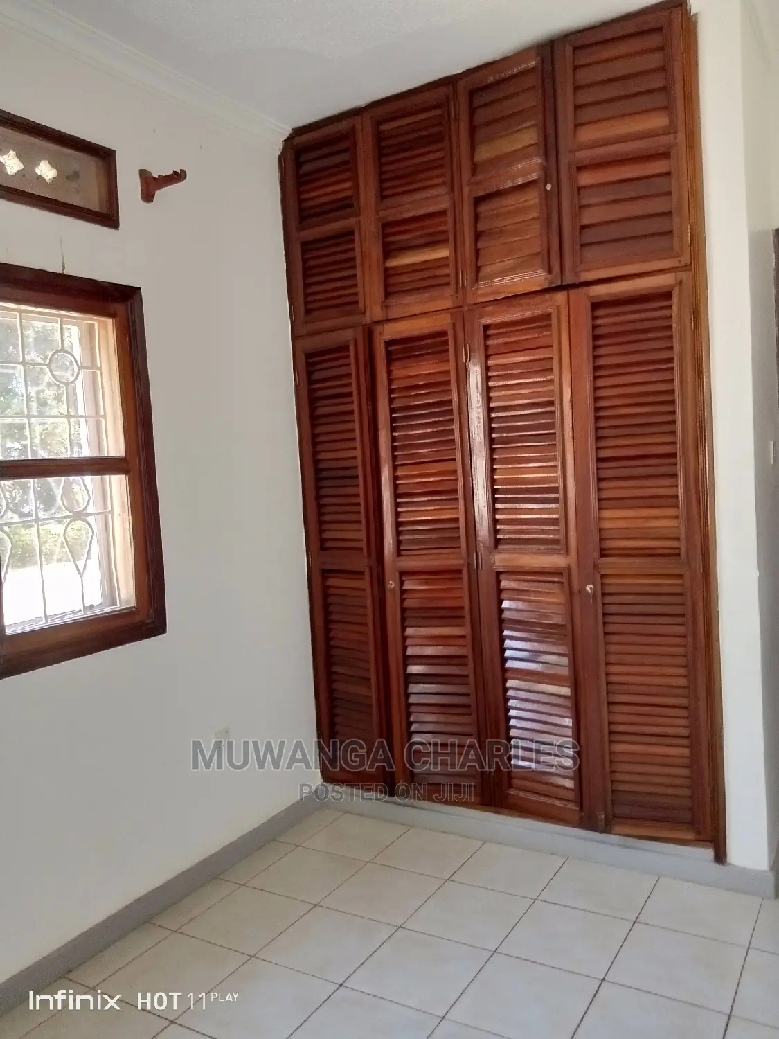 6bdrm Duplex in Fs Properties Ltd, Division a for Sale