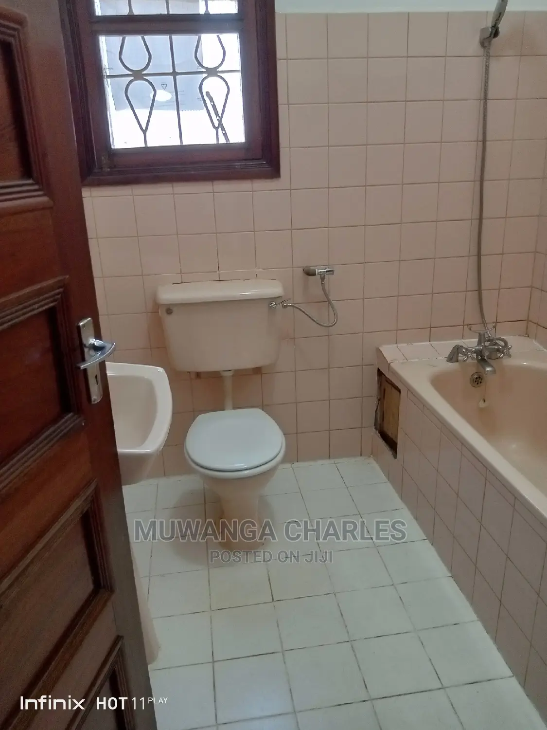 6bdrm Duplex in Fs Properties Ltd, Division a for Sale