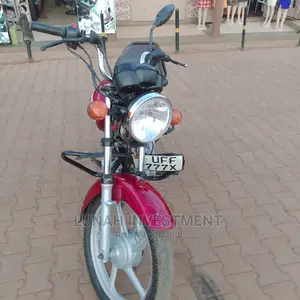 TVS HLX 125 2021 Red