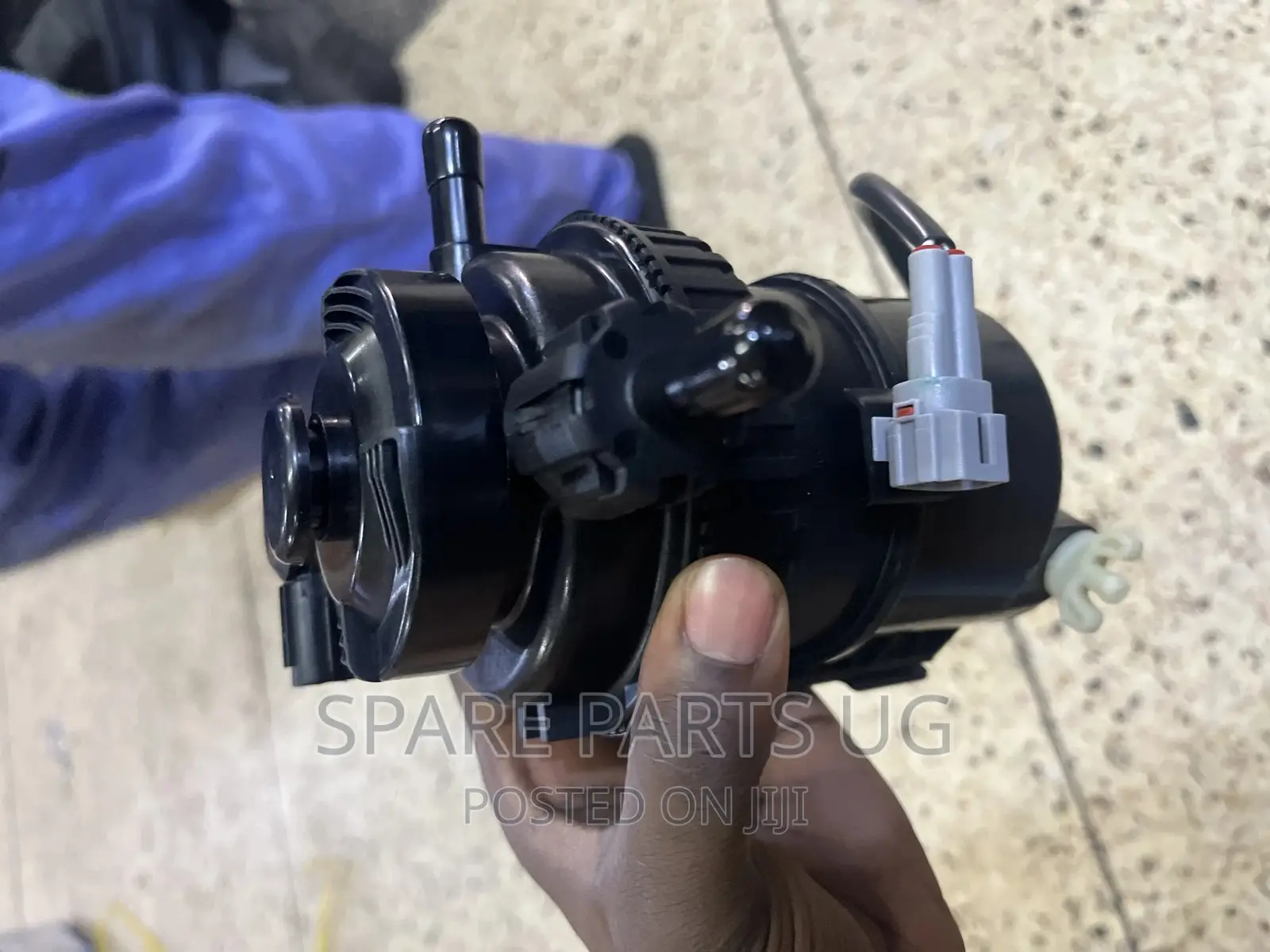 Hilux Vigo Diesel Lift Pump or Fuel Filter Housing