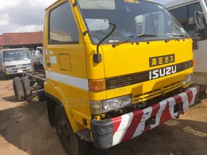 Isuzu Long Chassis