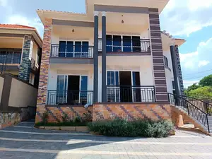 5bdrm Duplex in Fs Properties Ltd, Central Division for Sale