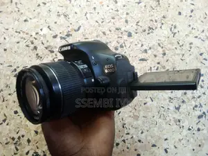 CANON EOS 600D Prof. Camera.