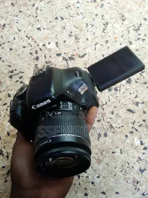 CANON EOS 600D Prof. Camera.