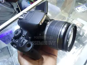 CANON EOS 700D Prof. Camera.