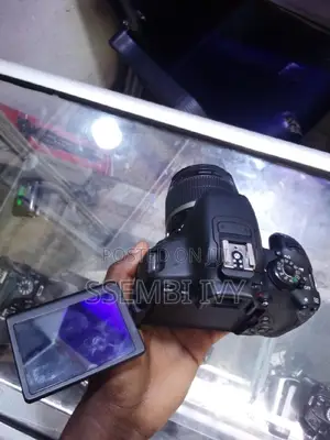 CANON EOS 700D Prof. Camera.