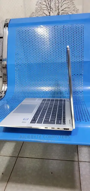 New Laptop HP EliteBook 1030 8GB Intel Core I5 SSD 512GB