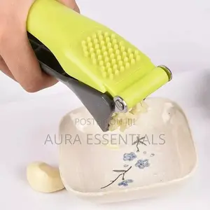 Kitchen Garlic Presser