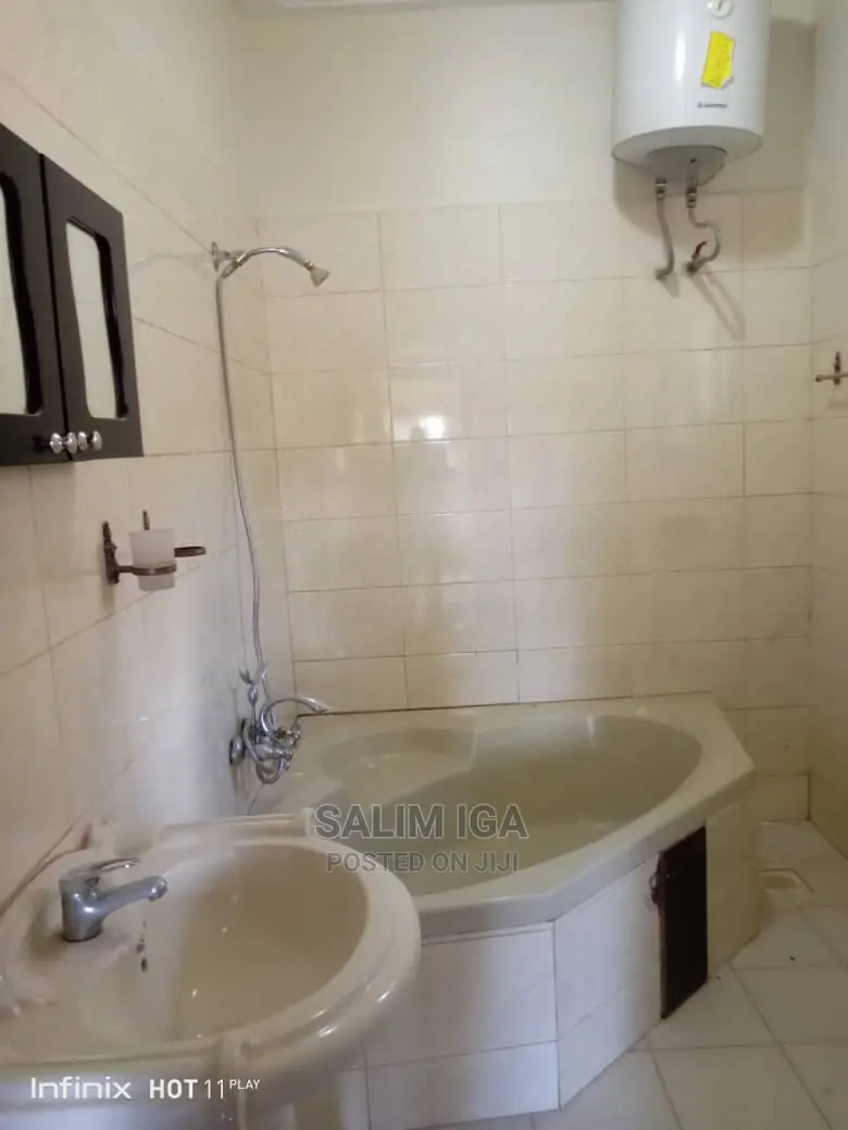 3bdrm Bungalow in Kololo Property, Central Division for Sale