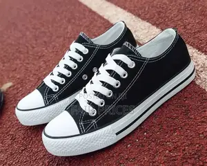 Original Allstar Black and White Size 38-45