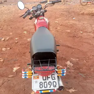 Bajaj Boxer 2021 Pink