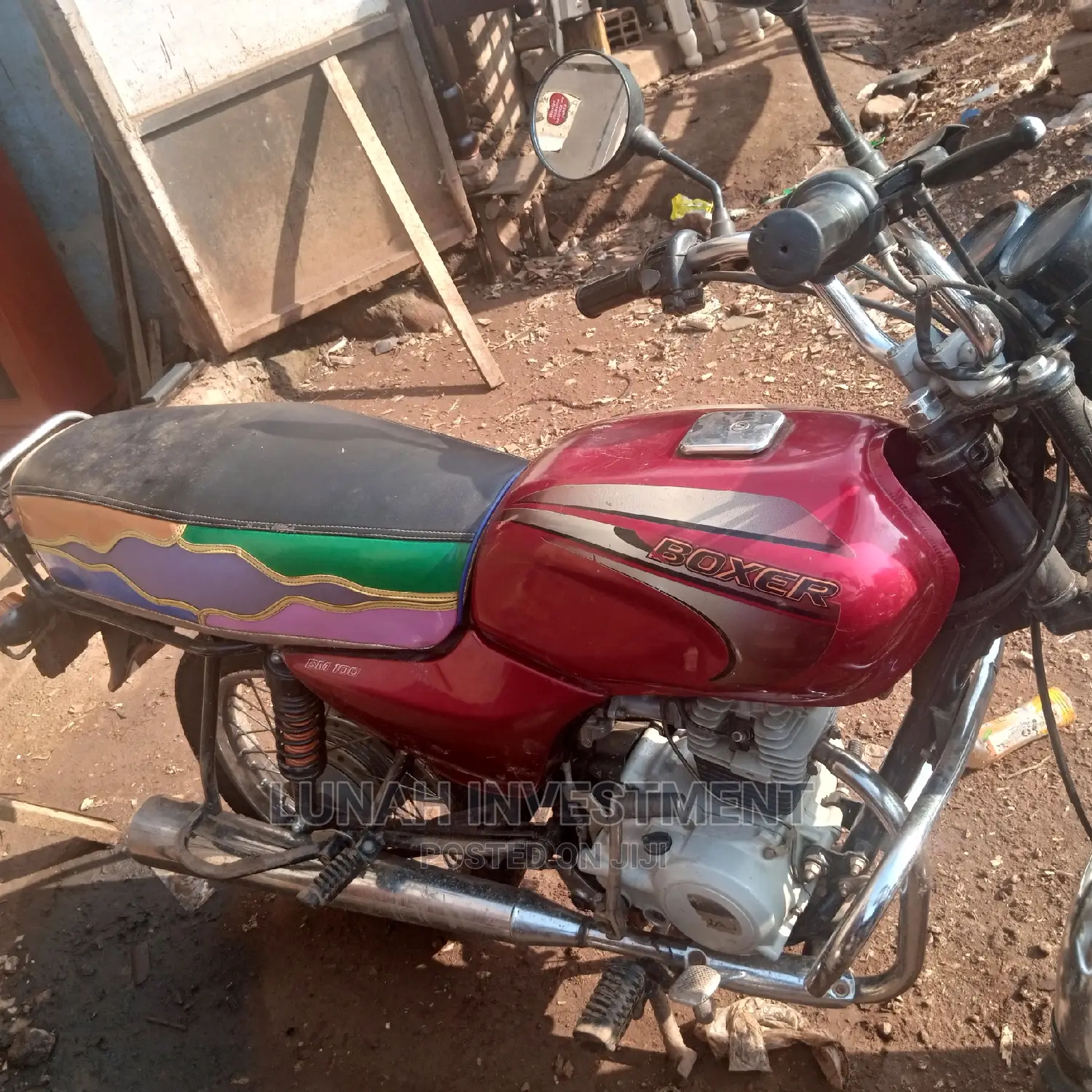 Bajaj Avenger 180 2021 Red