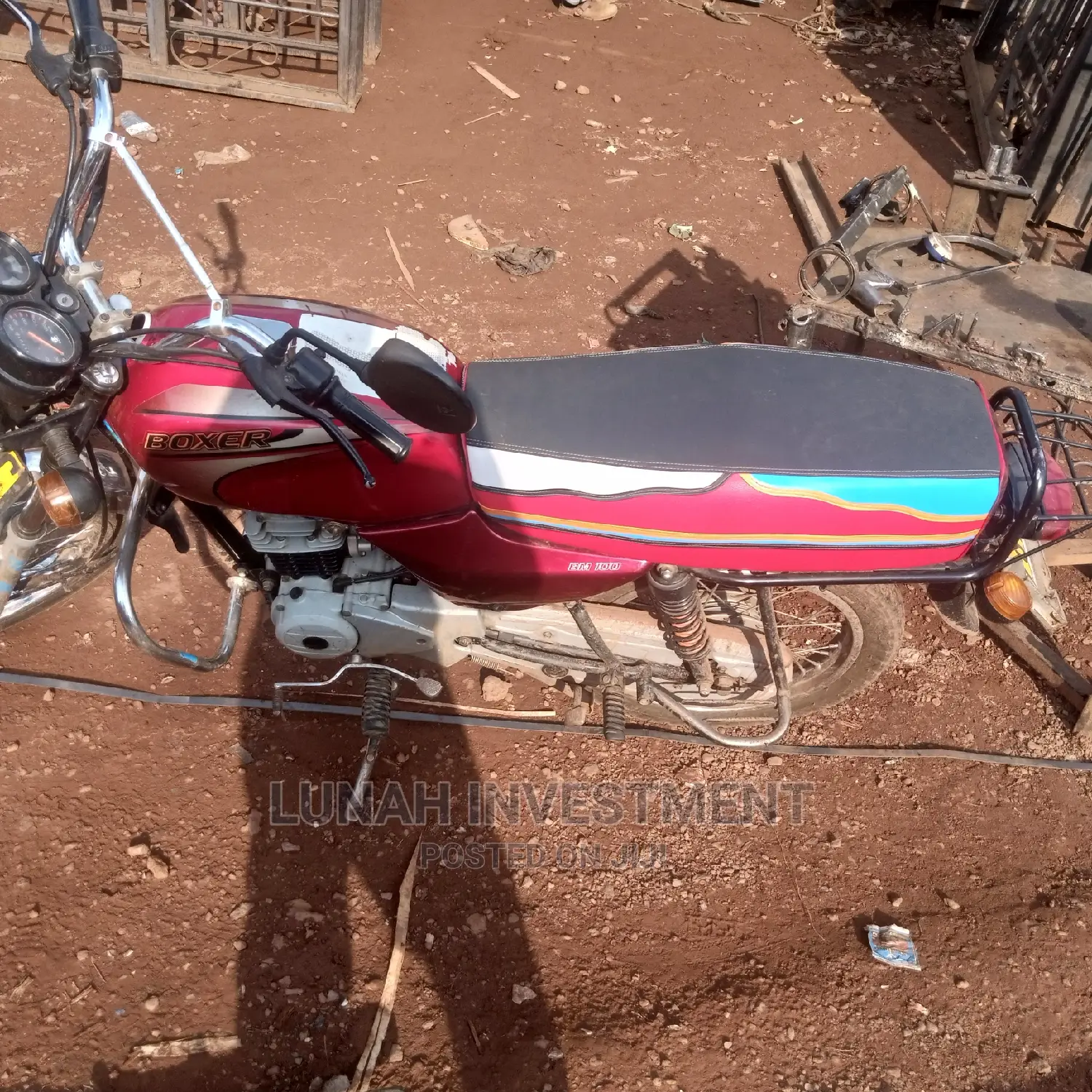 Bajaj Avenger 180 2021 Red
