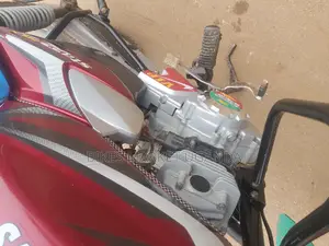 TVS HLX Plus ES 2019 Red