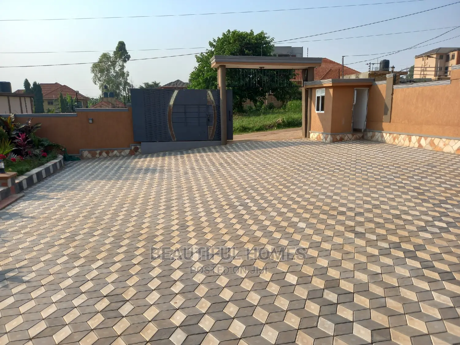 Furnished 6bdrm Duplex in Kira, Central Division for Sale