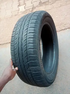 215/55r17 Japan