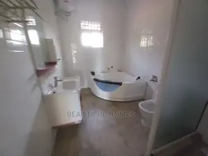 Furnished 6bdrm Mansion in Kira Posh for Sale