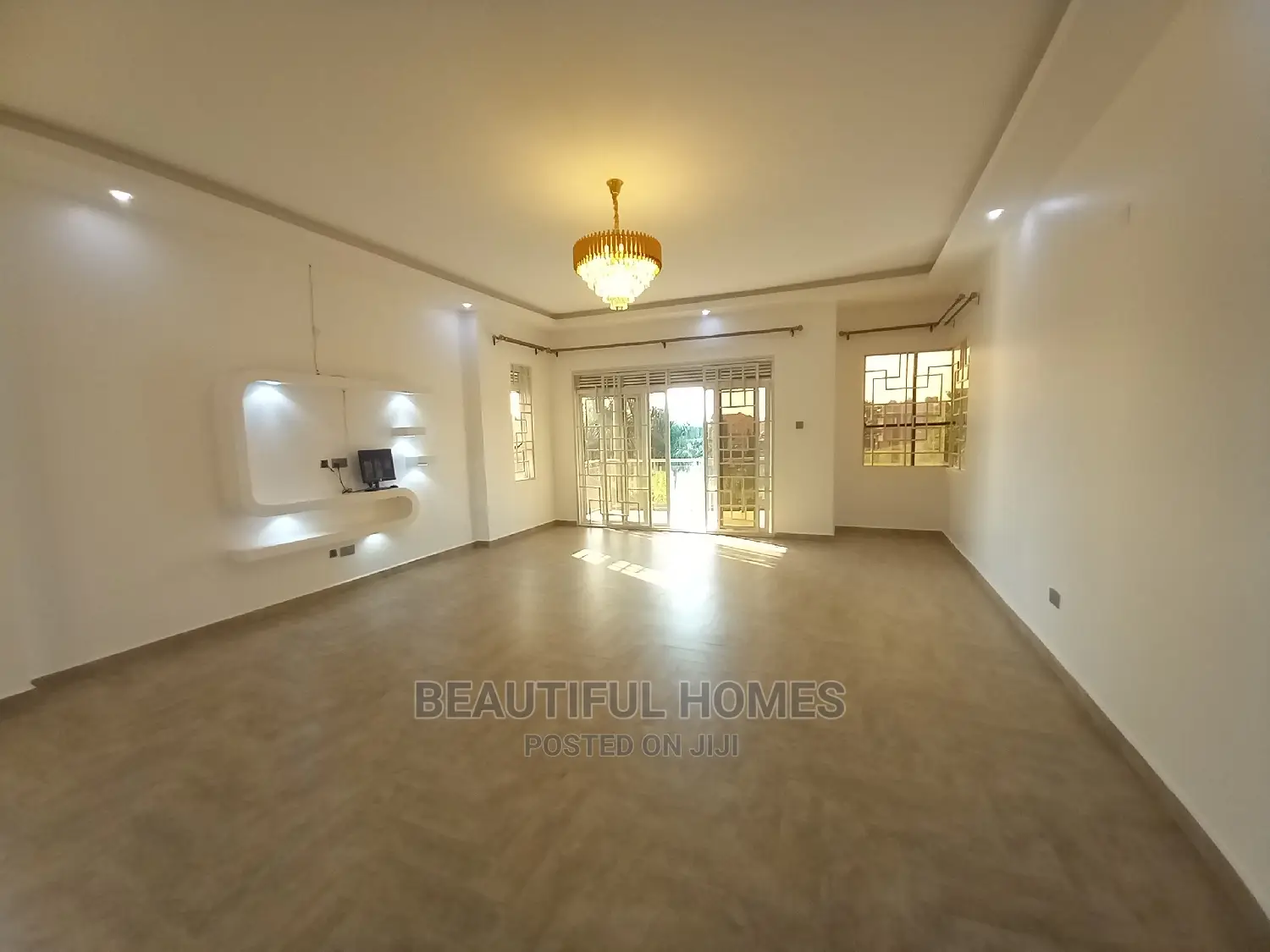 Furnished 6bdrm House in Kira High End for Sale