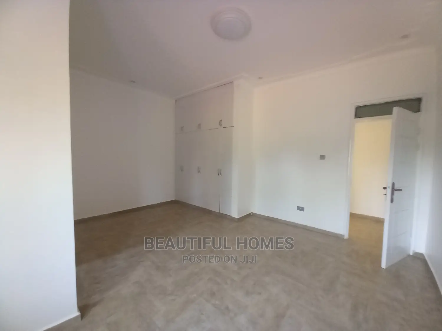 Furnished 6bdrm House in Kira for Sale