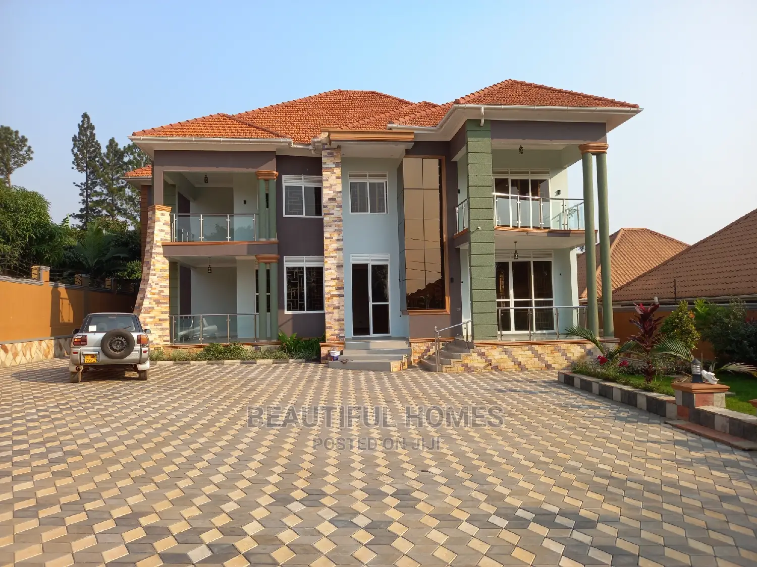 Furnished 6bdrm House in Kira for Sale