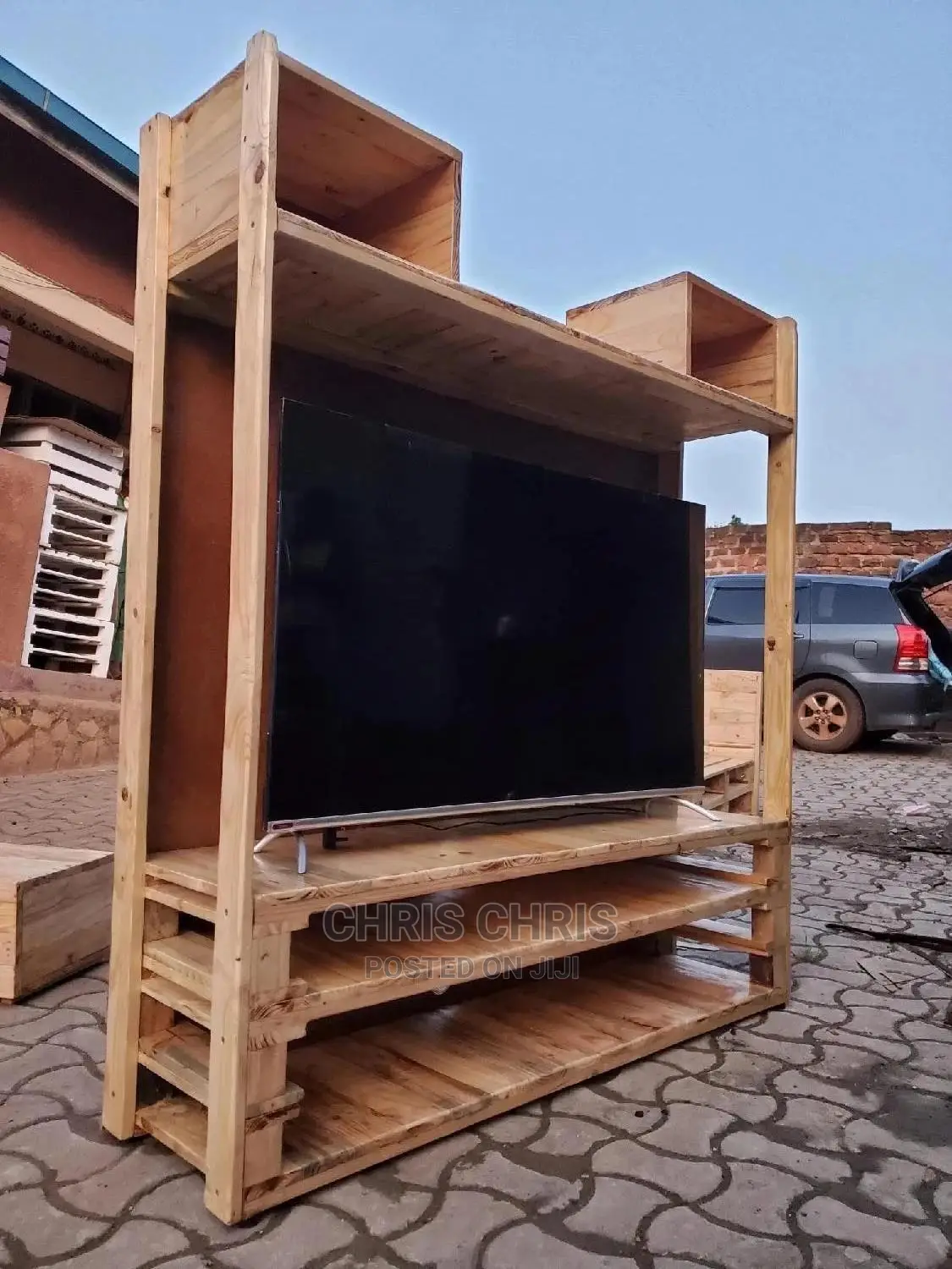 Pallets Tv Stand