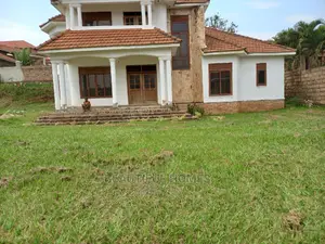 Furnished 5bdrm House in Kira for Sale