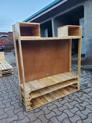 Pallets Tv Stand