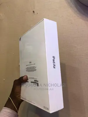 New Apple iPad Air (2022) 256 GB Silver