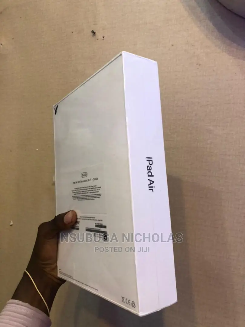 New Apple iPad Air (2022) 256 GB Silver