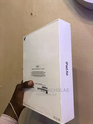 New Apple iPad Air (2022) 256 GB Silver