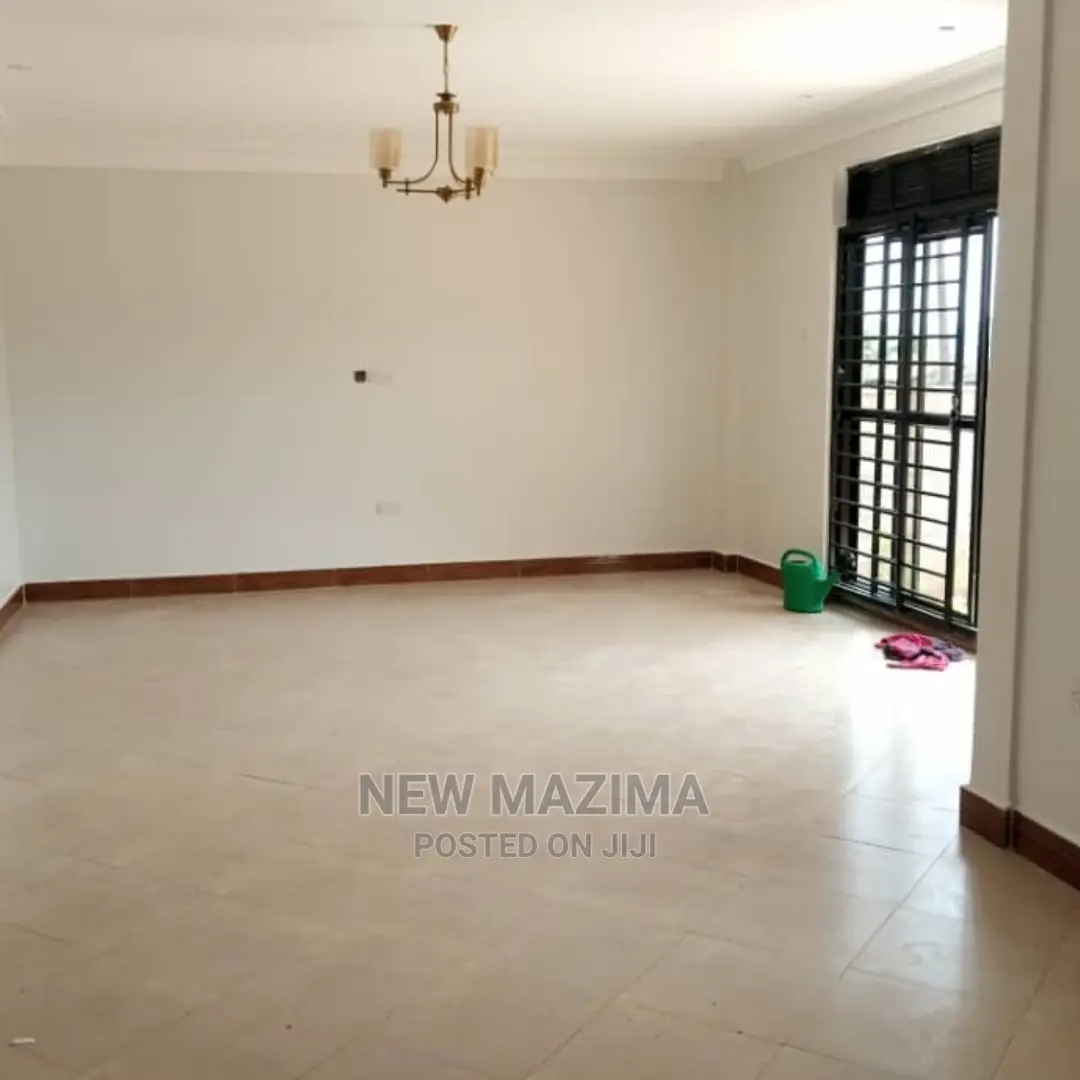 4bdrm House in Akhright Ntebe Rd, Central Division for sale