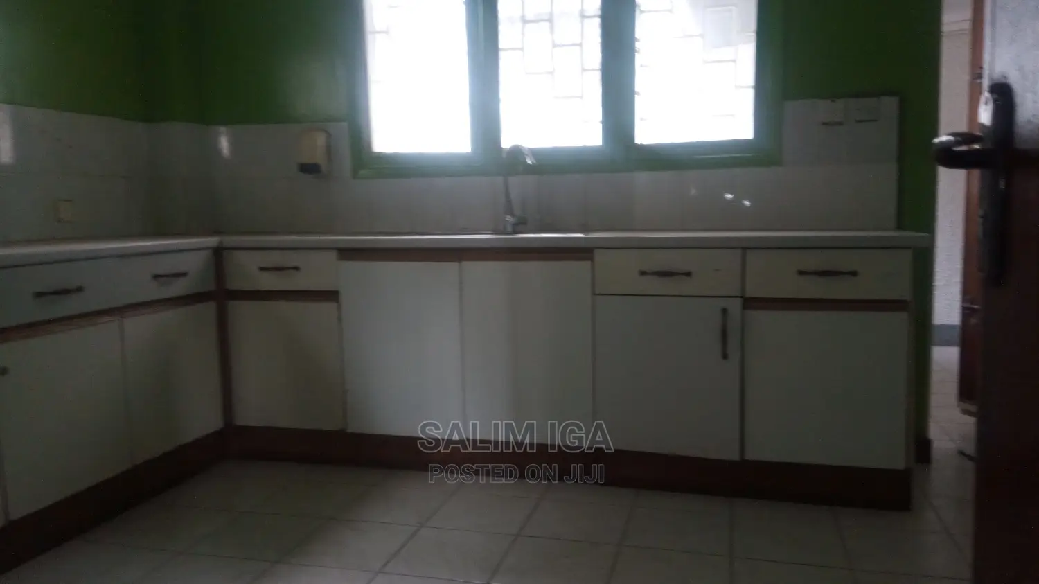 6bdrm Duplex in Kololo Property, Central Division for Rent