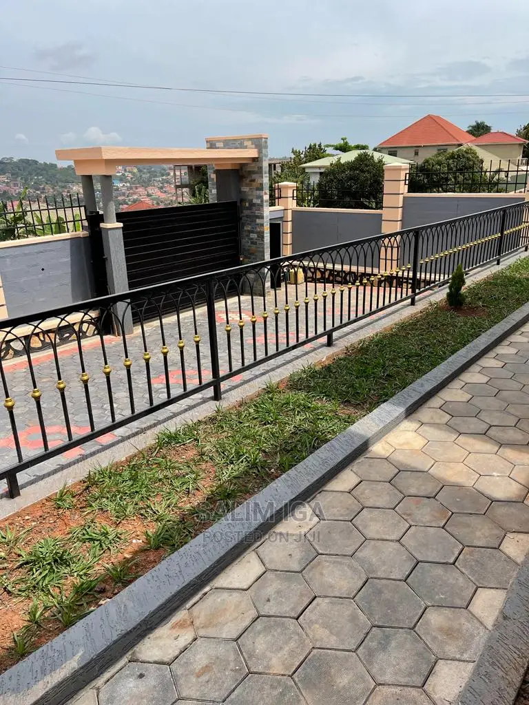6bdrm Duplex in Kololo Property, Central Division for Sale
