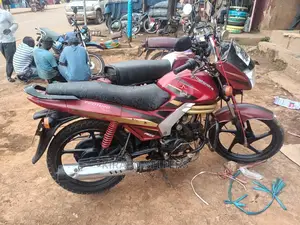 Mahindra Centuro 2018 Red