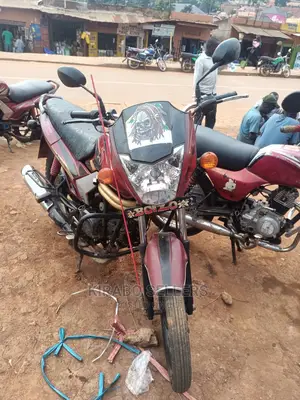 Mahindra Centuro 2018 Red