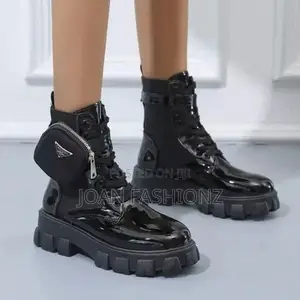 Ladies Designer Boots-Black