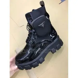 Ladies Designer Boots-Black
