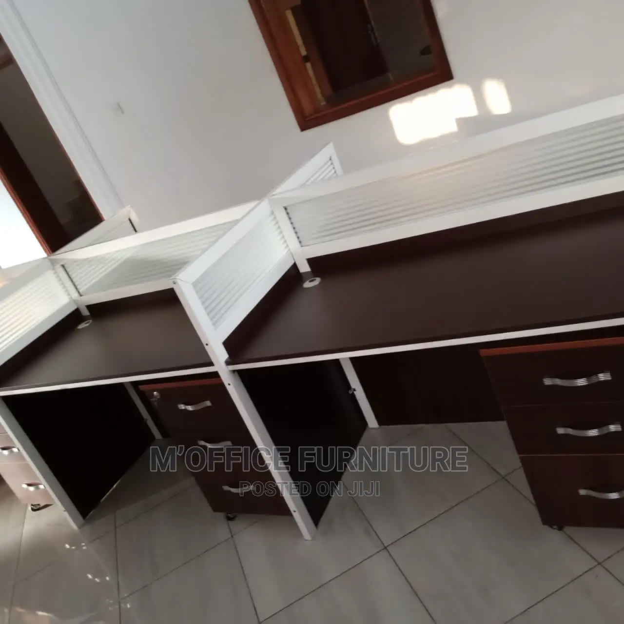 4-Seater Workstation
